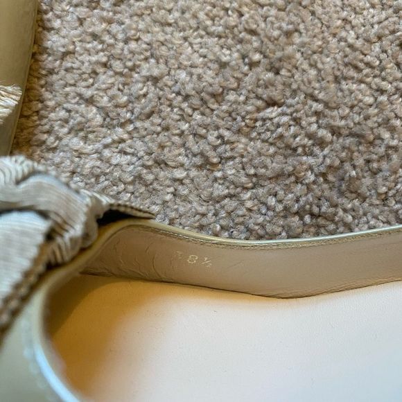 PRADA womens leather cream white bow kitten heels size 38.5(8) - Picture 8 of 8